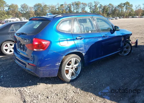 2015 BMW X1 xDrive28I z USA, uszkodzony, nr VIN WBAVL1C51FVY26116